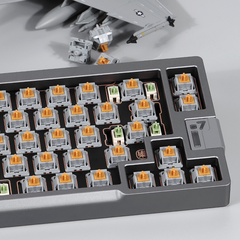 BSun Ruben Hornet Switch RGB S - đánh giá và giá Keyboard Switch Lubed Linear 45G
